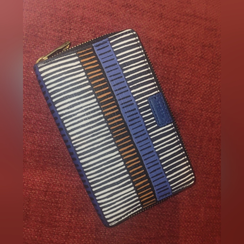 Fossil wallet